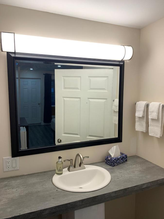 Westport Station Motel 외부 사진